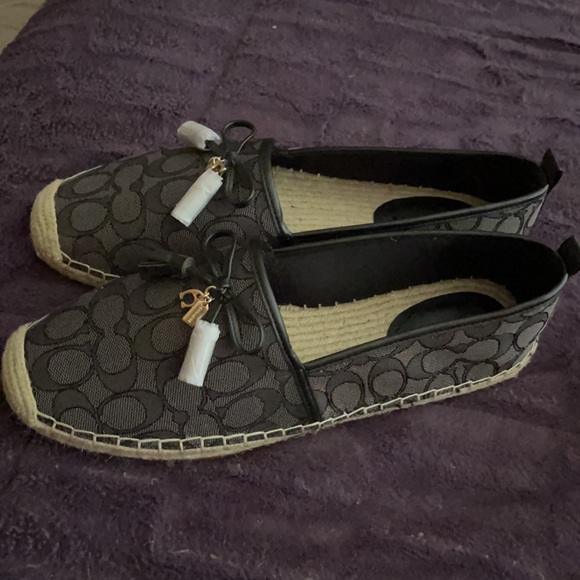 Brand New Never Worn Coach Eapadrilles - Picture 2 of 4